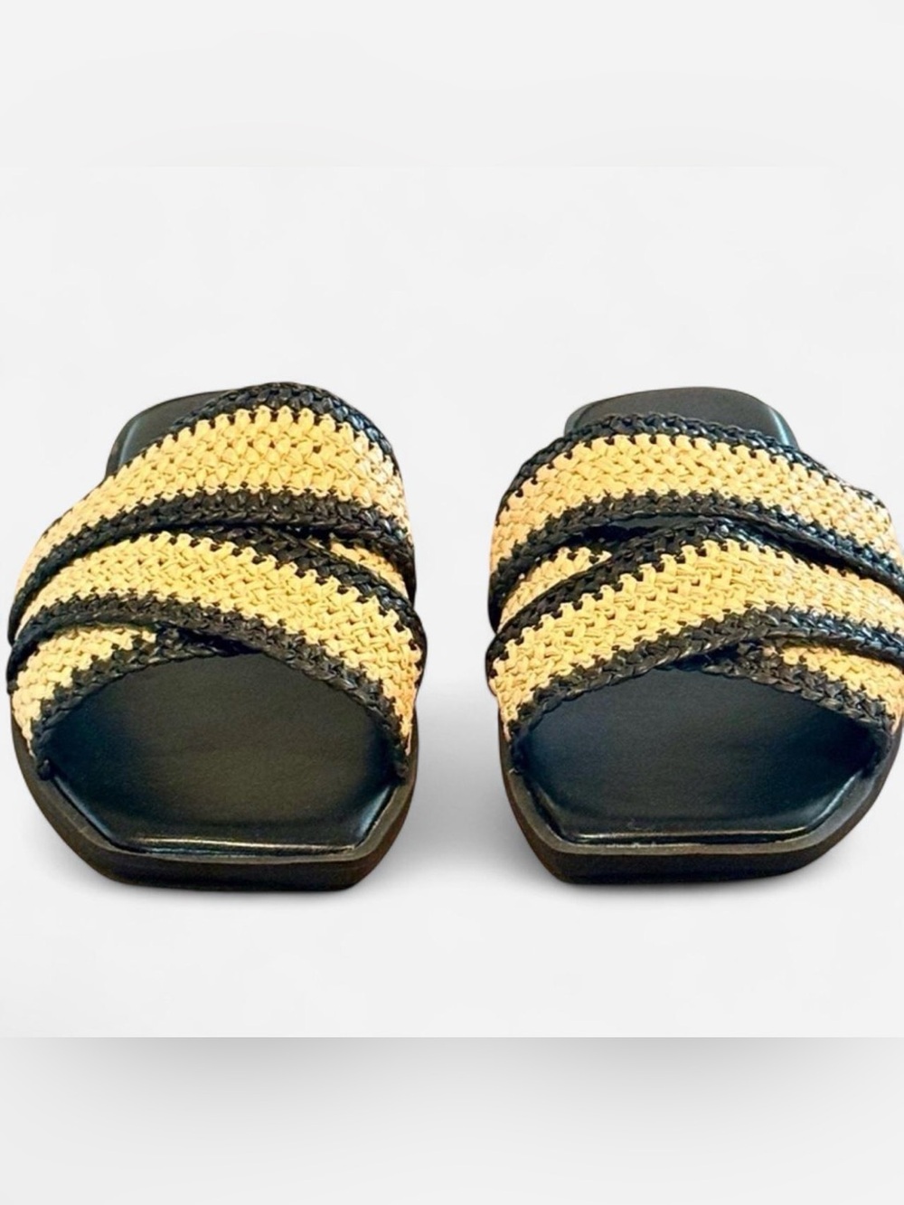 BCBGeneration Summer Black Natural Woven Slide Sandals | Sz. 6